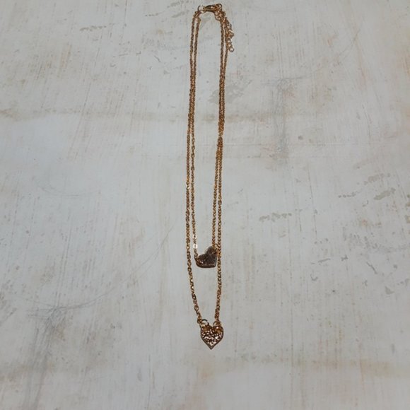 Minimalist Layered Dainty Chain Heart Necklace - Picture 4 of 6